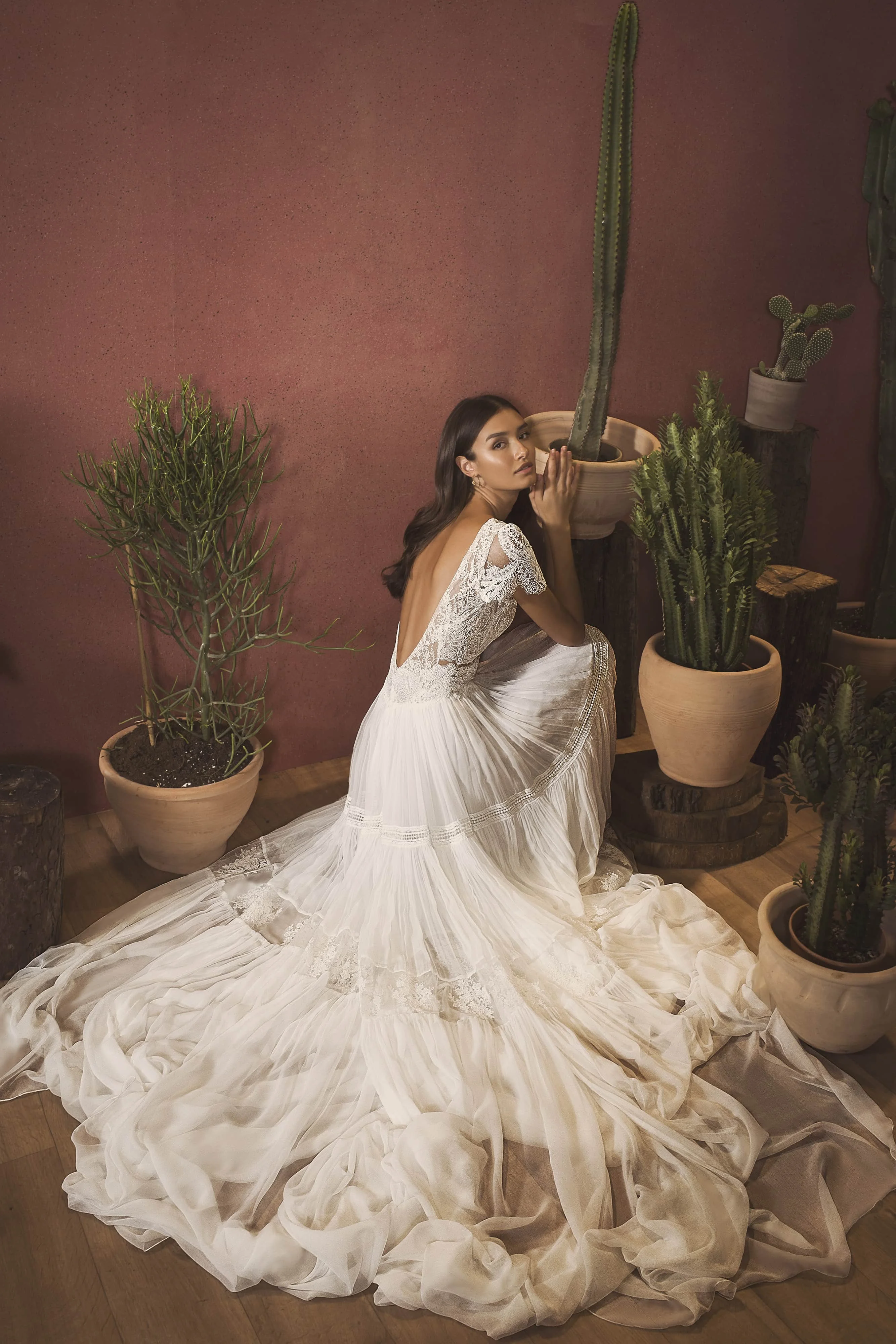 Винтажное богемное свадебное платье с открытой спиной модель 2020 года коротким