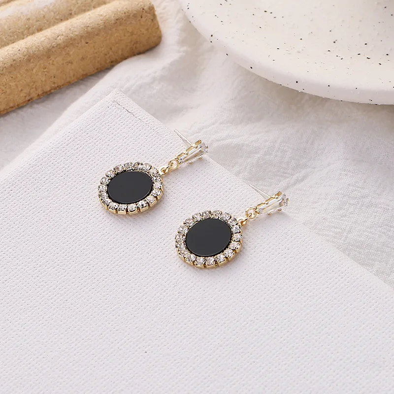 

Korean Fashion Earrings 2021 Fashion Trend Summer Ladies Earring Clip Earrings Without Ear Holes Gift Jewelry Earrings