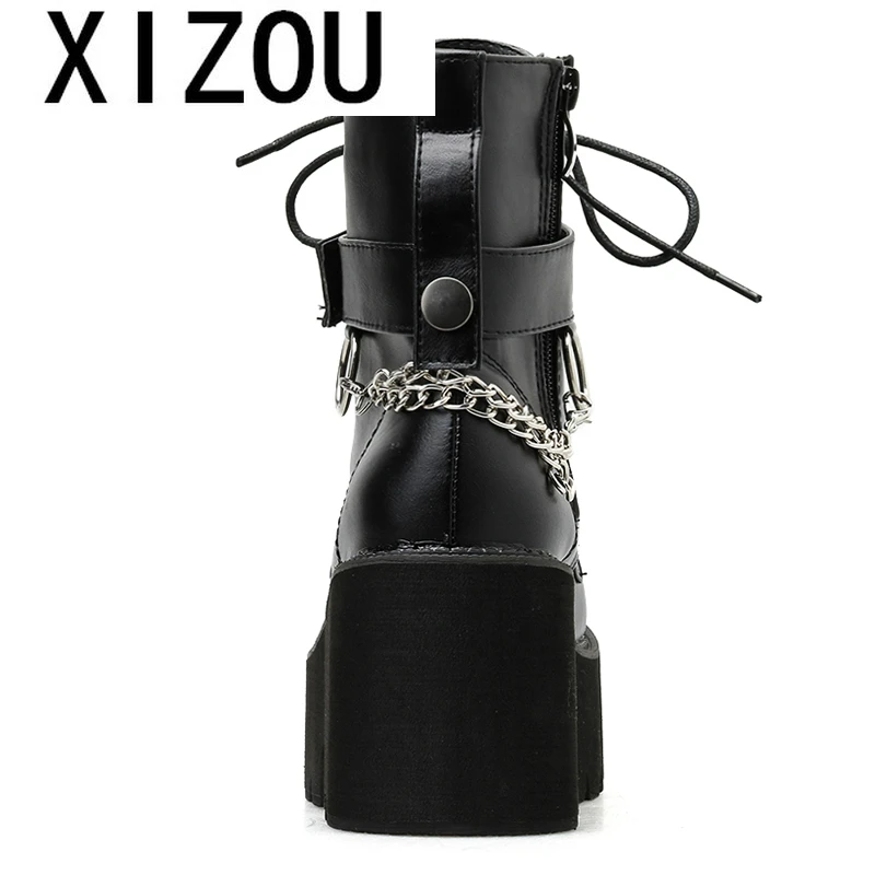 Женские кожаные ботинки с цепочкой черные на платформе блочном каблуке в