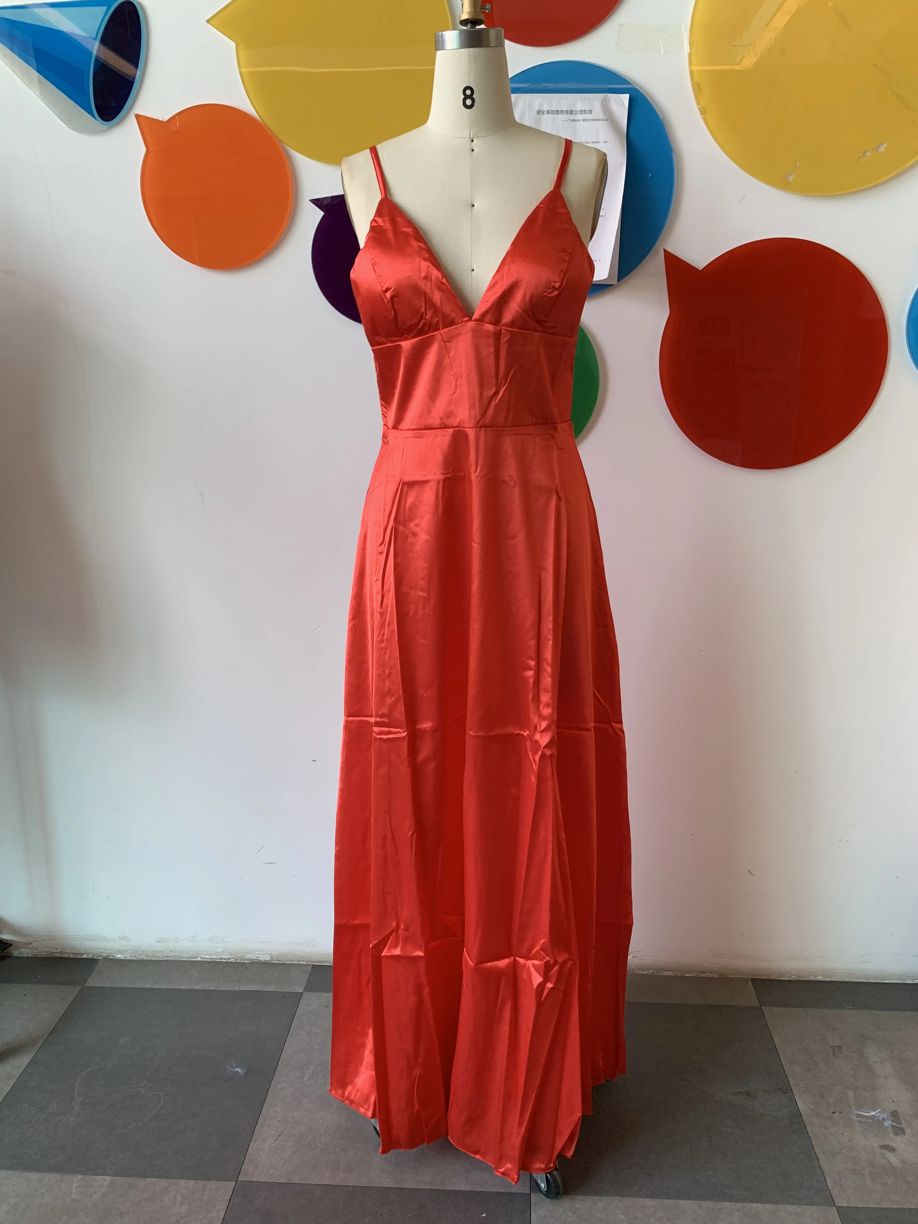 Красные вечерние платья для выпускного вечера сексуальные с v образным вырезом