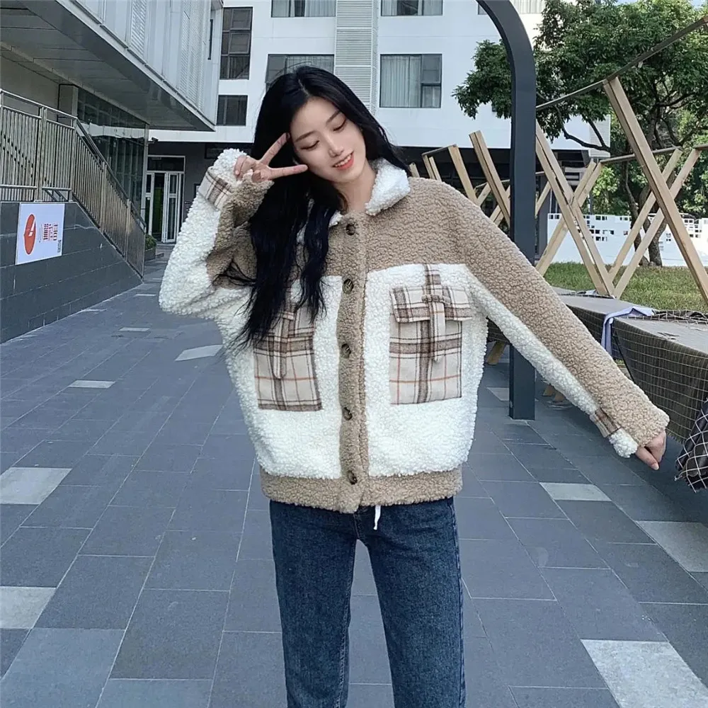 New Winter Lamb Wool Coat Women Thickened Plaid Pocket Small Fragrance Korean Style Autumn Loose Short Stitching Lamb Wool Top