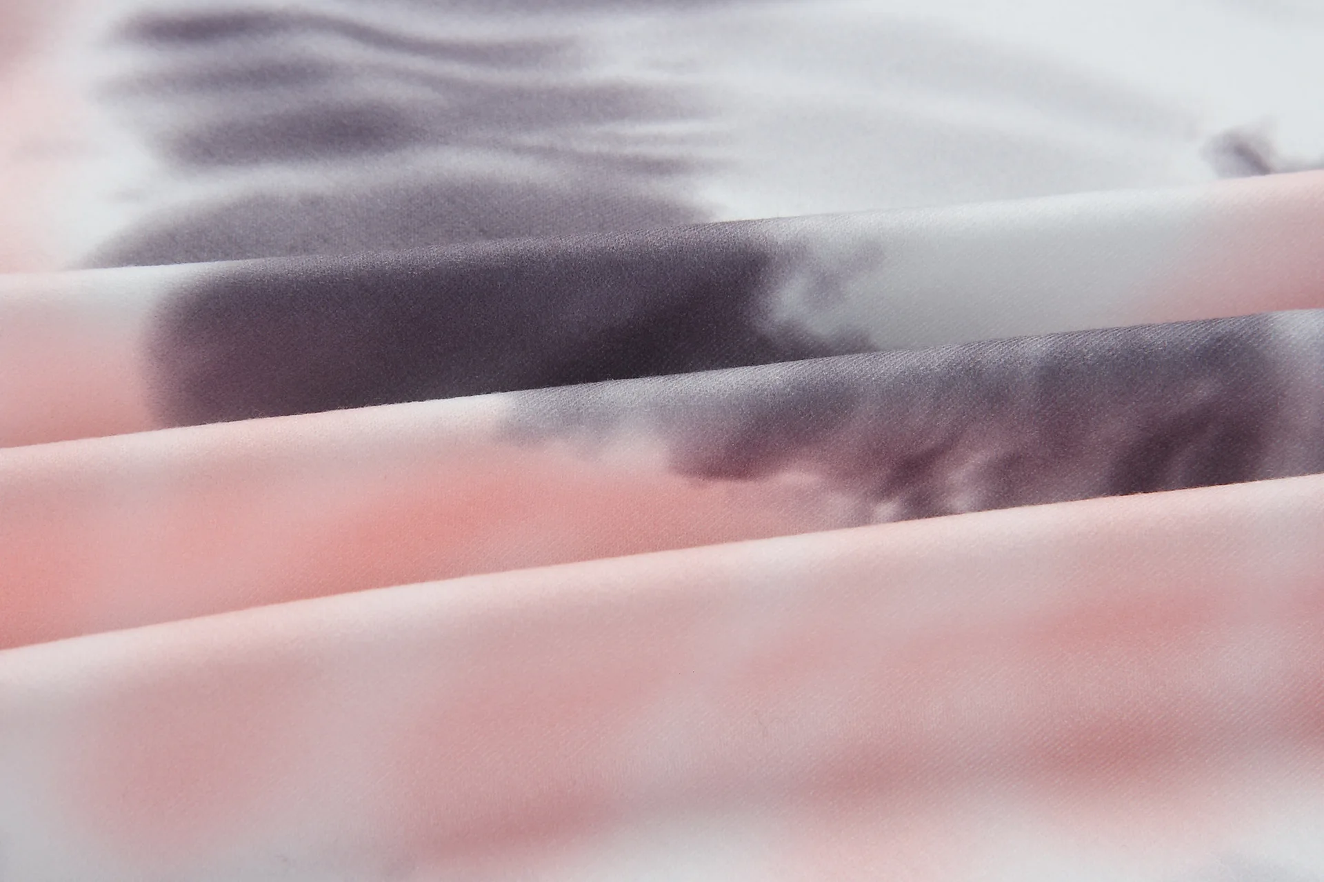 

2020 autumn and winter ladies clothes sweatshirt fashion rainbow color fashion long sleeve pullover tie dye fashion sweatshirt