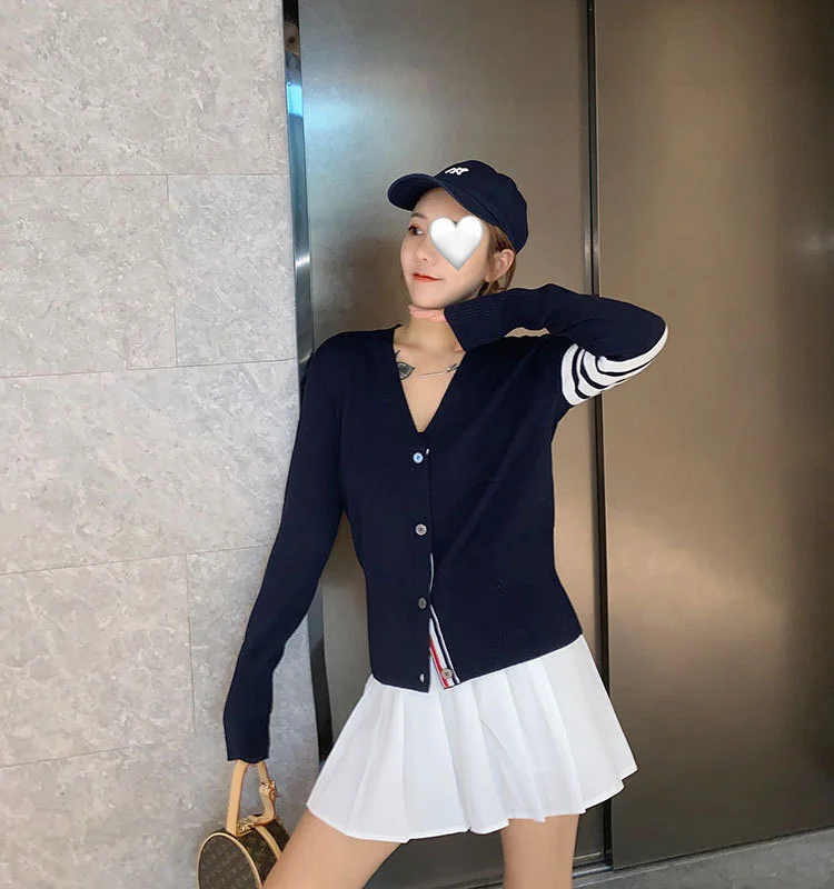 

2021 Fashion Brand Sweaters Women Slim Fit V-Neck Cardigans Clothing Striped Pure Cashmere Spring Autumn Casual Coat