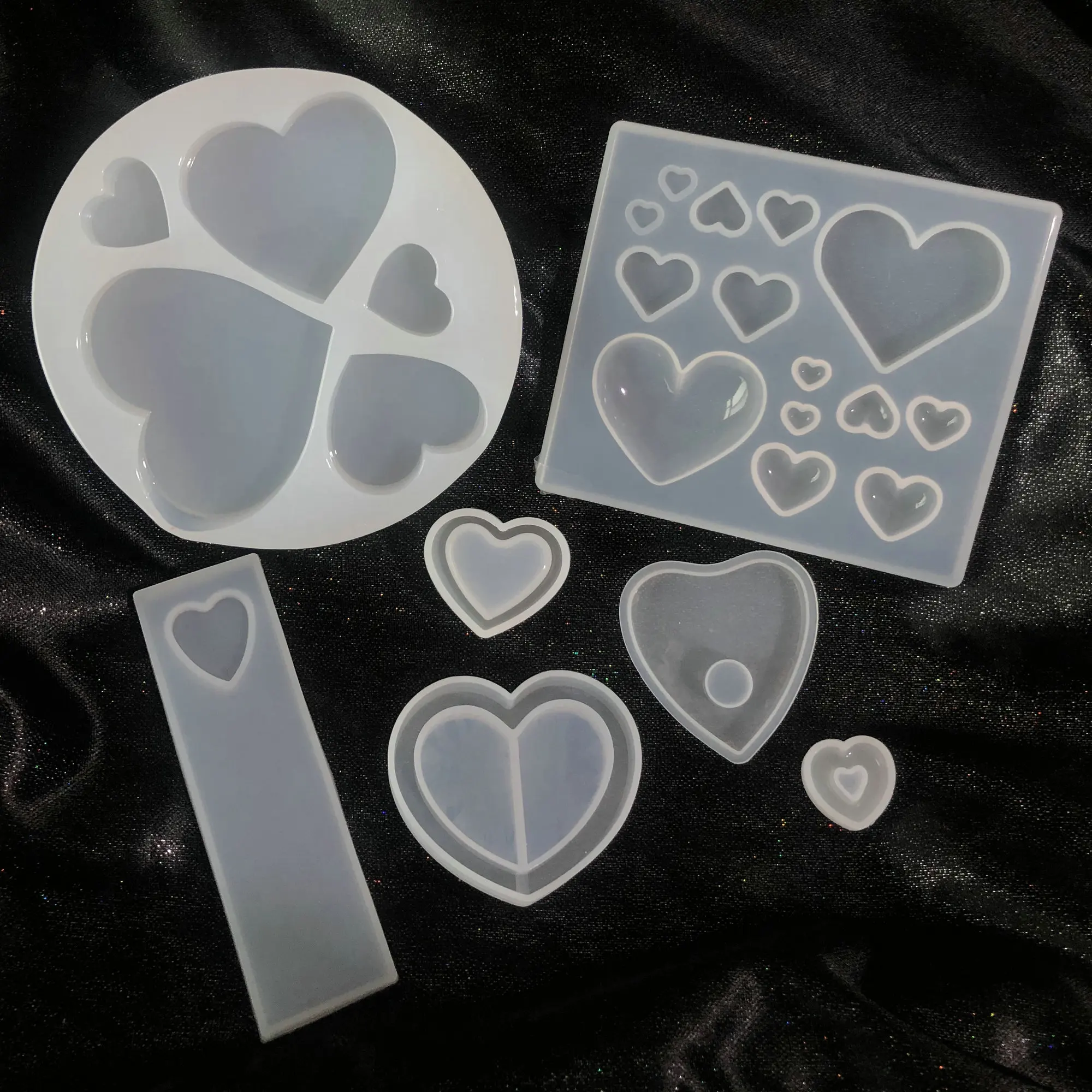 

Hearts Cabochons Glossy Mold DIY Resin Jewelry Accessories Keychain Pendant Kawaii Heart Shaker Charms Mini Ouija Silicone Molds