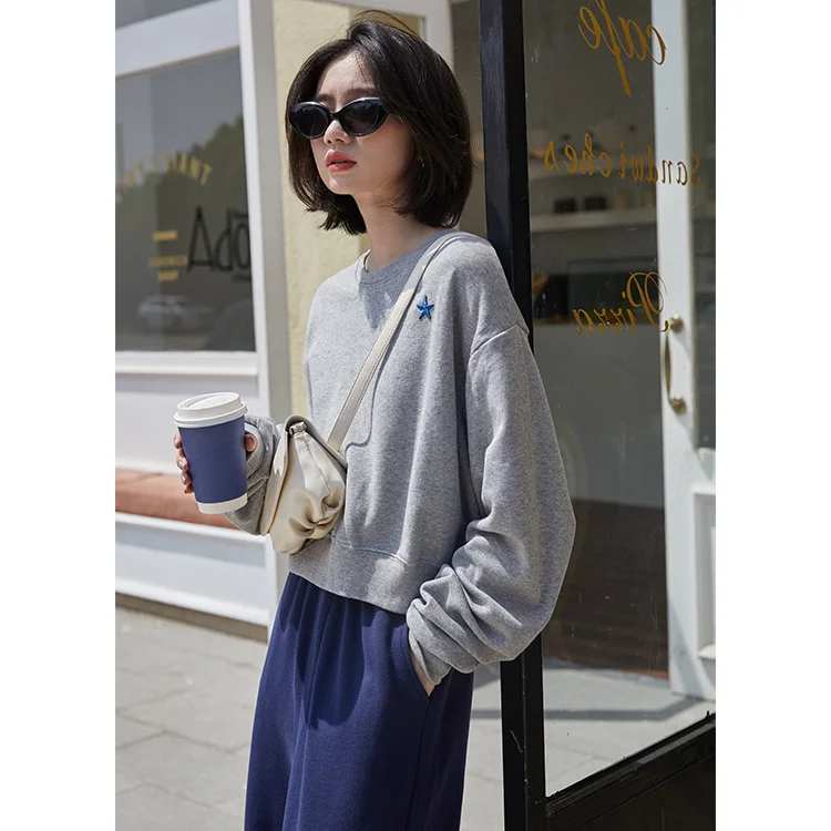 

Осень 2021, корейский стиль, Универсальный простой короткий свитшот для студентов с вышивкой в виде звезд, ленивый стиль