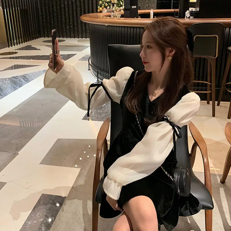 

French Vintage Mini Dress Female Y2k Casual Kawaii One Piece Dress Korean Women 2021 Spring Lace Bow Velvet Evening Party Dress
