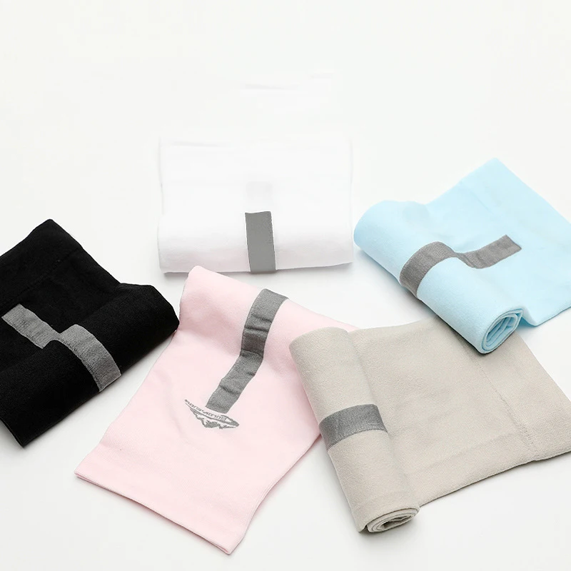 

A Pair of UPF50+ Sunscreen Ice Silk Sleeves for Men and Women UV Protection Elastic Arm Guard Fishing Riding Sports Ice Sleeves