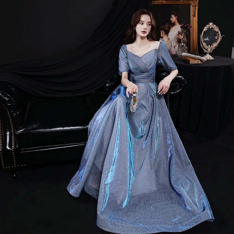 Блестящее стильное платье со звездным небом для официальной вечеринки