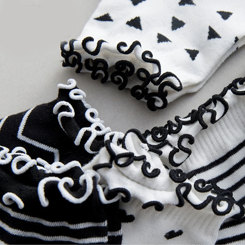 

Women Ruffles Socks Lovely Sweet Short Cotton Socks No-slip Girls Socks Spring Summer Autumn Cute Socks