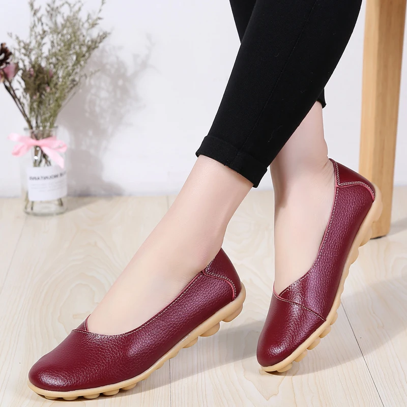 

Women's Soft Leather Loafers Slip on Comfort Flats Ladies Shoes Women Casual Driving Moccasins Zapatos De Mujer Plus Size 35-44