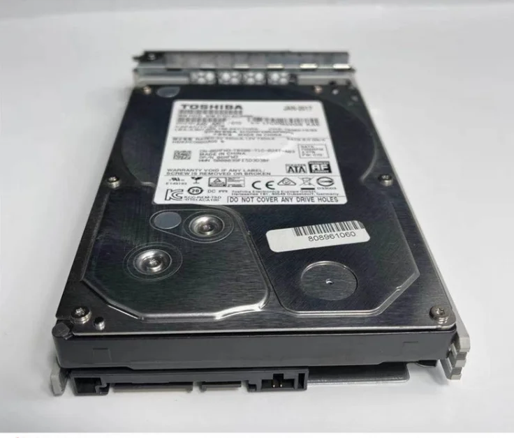 Toshiba/ DELL 2T 3, 5 7, 2 K SATA   DT01ACA200 6HFW3 HDD