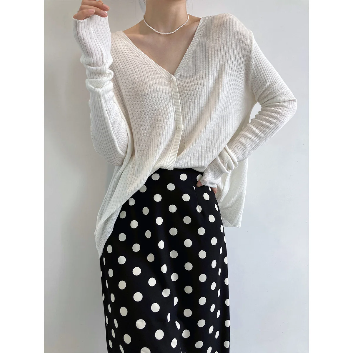 

2021 Early Autumn New Loose V-Neck Oversized Sweater Cardigan Long Sleeve Thin Coat Female Khaki Color Korean Fashion Yalabovso