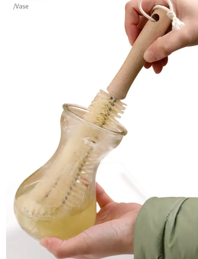 

Cup brush with no dead ends, long handle bristles to remove tea stains, cup brush, glass cleaning brush, wooden handle, baby bot