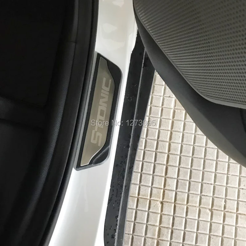 

For Kia Stonic 2017 2018 2019 2020 Accessories Stainless Door Sill Kick Scuff Plate Protector Trim Guard Cover Pedal Car Styling