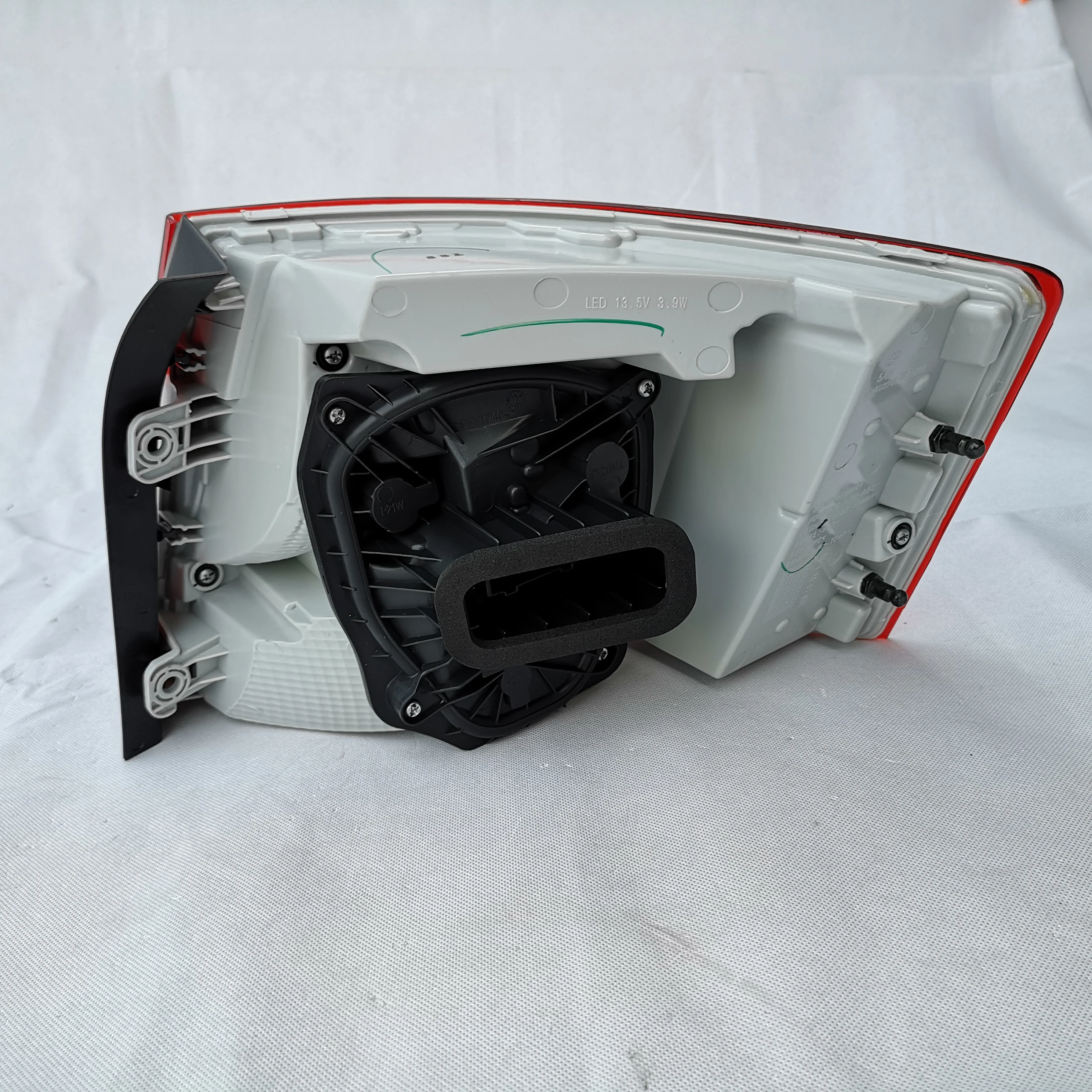 

Eosuns Led Rear Bumper Light Brake Lights Turn Signals Tail Lamp Assembly for Skoda Octavia 2007-2017