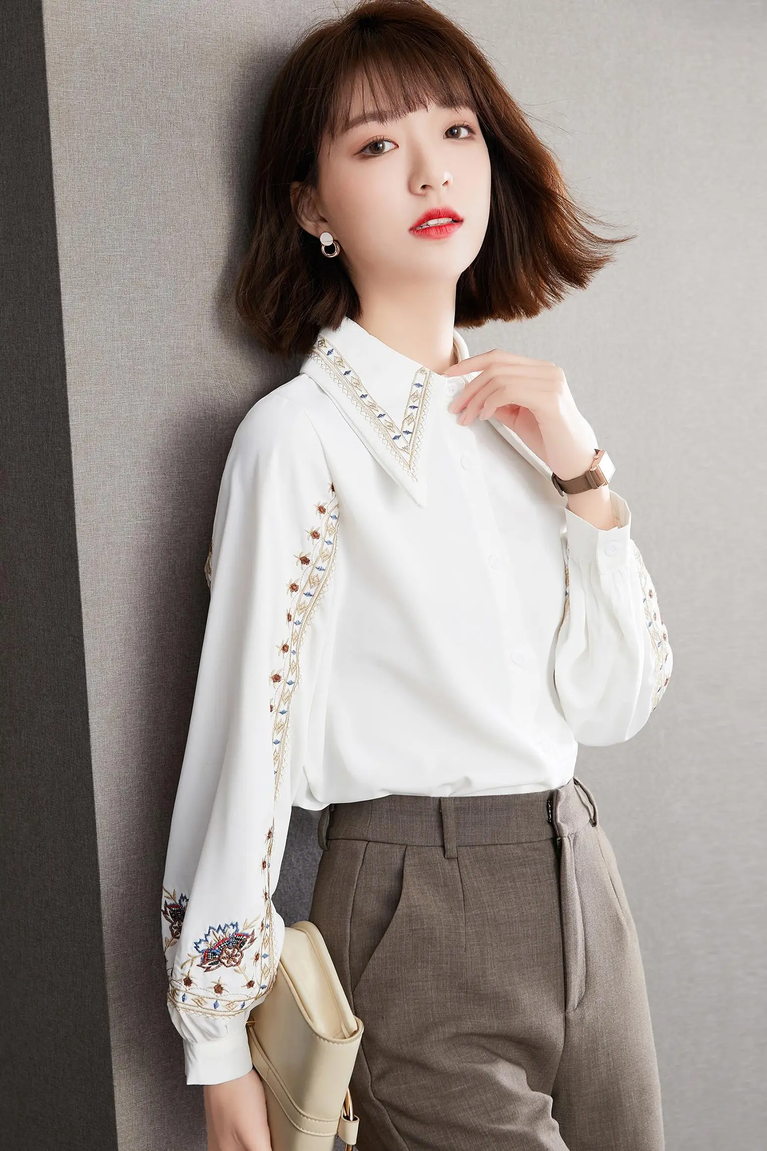 

COIGARSAM Vintage Full Sleeve Shirt Womens tops Spring Chiffon Women shirts White 5819