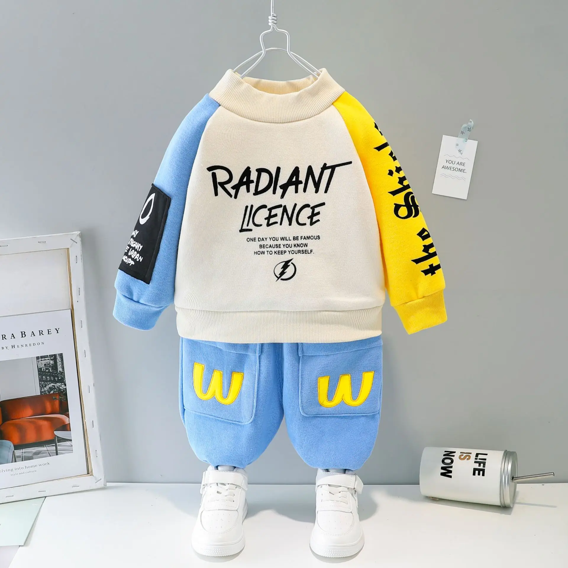 Комплект одежды для мальчиков и девочек из 2 предметов утепленный бархатный