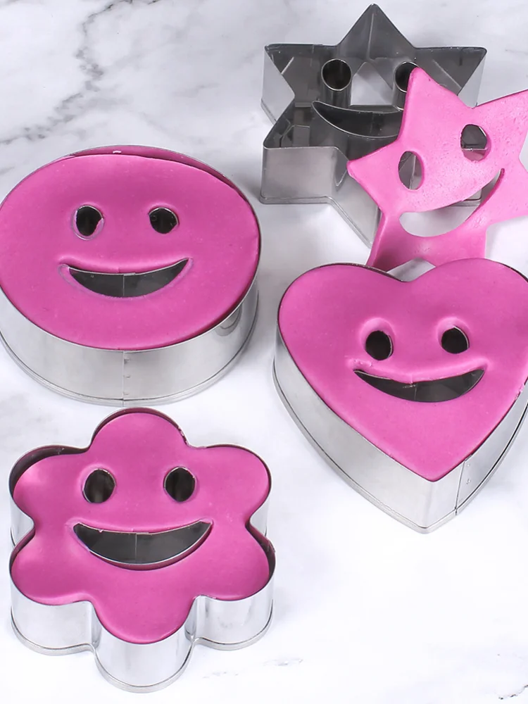 

4pcs Stainless Steel Mini Cookie Cutter Set Biscuit Cookie Mold Party Pastry Cutters Mold Baking Tools Smile Face Heart Flower