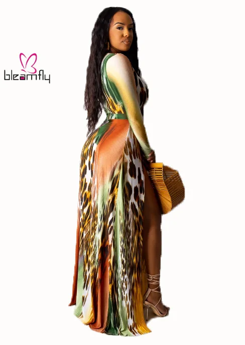 Осеннее женское платье с глубоким v-образным вырезом высоким разрезом