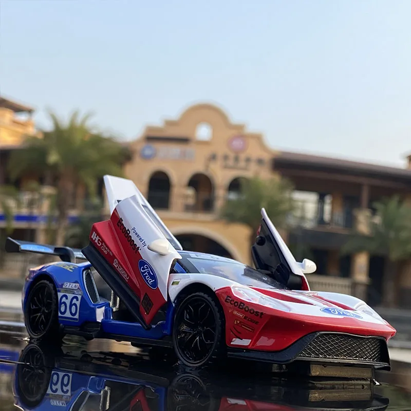 Модель гоночного автомобиля Ford GT Le Mans V8 1:32 модель из сплава литой и игрушечный