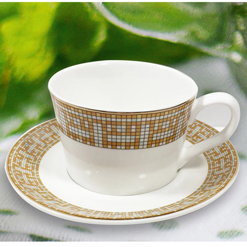 Кофейная чашка и блюдце из костяного фарфора в европейском стиле роскошная