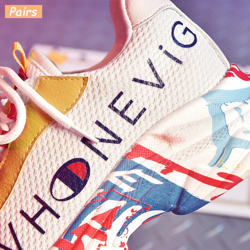 Женская Повседневная обувь кроссовки визуально увеличивающие рост на платформе