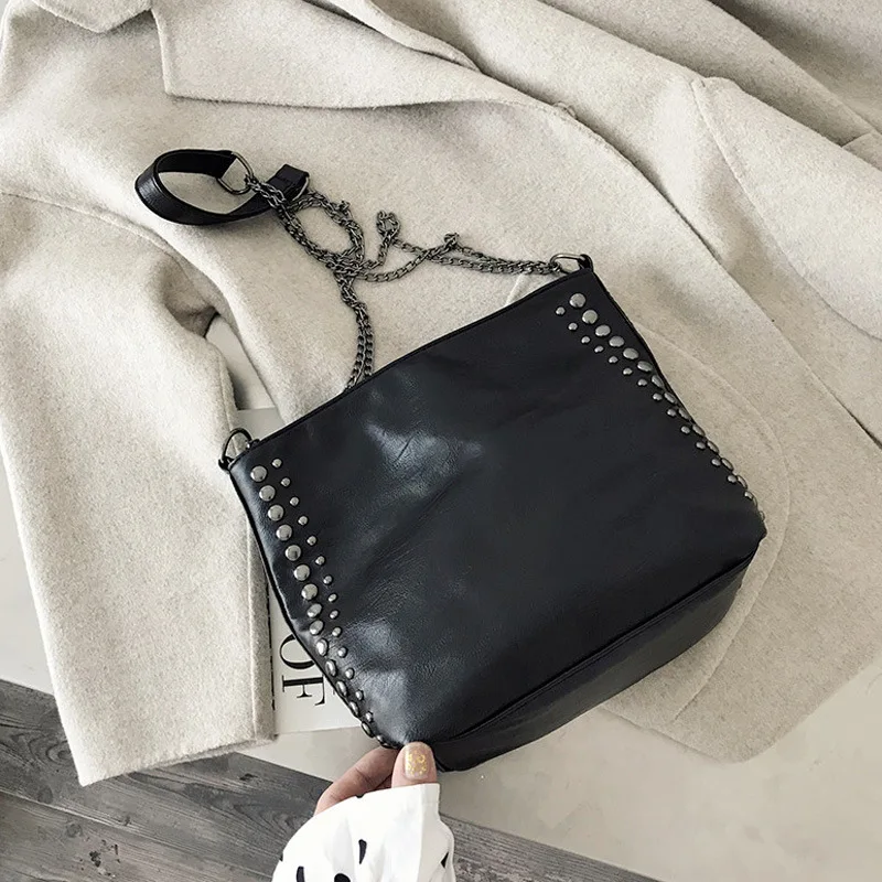 

PU Leather Bag For Women Handbags Tote Large Capacity Female Vintage Rivet Design Crossbody Shoulder Bag Fashion Chain Messenger