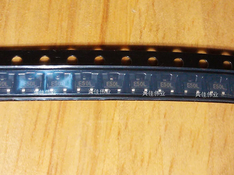 

Оригинальный Новый 1000 шт./BL8530 BL8530-501RM E50 SOT23 СОТ-23