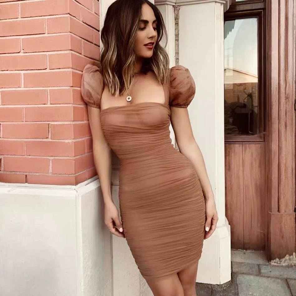 Женское элегантное сетчатое платье облегающее мини цвета хаки с коротким