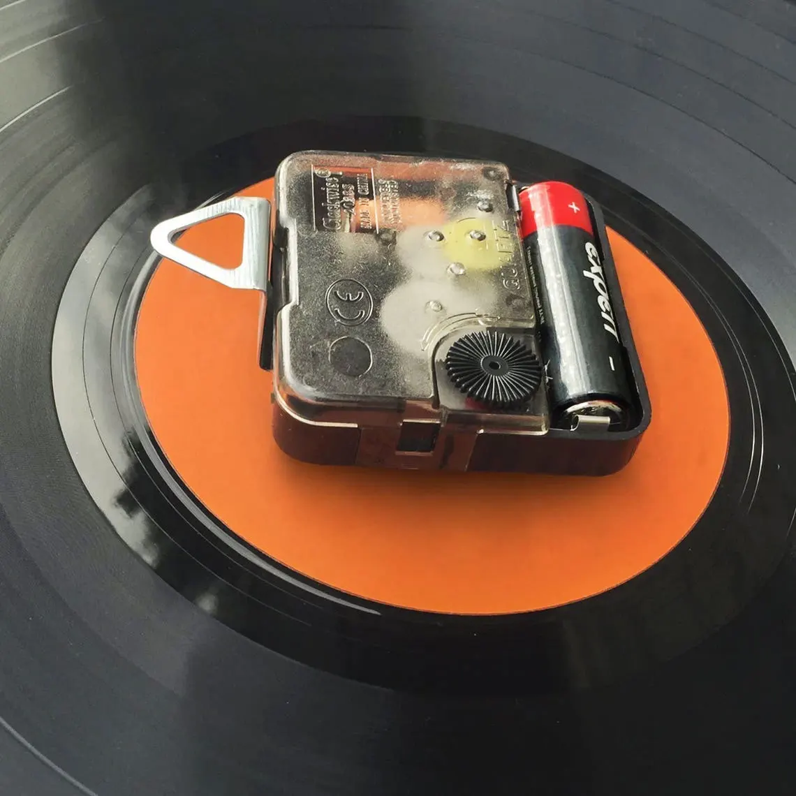 Настенные часы из виниловой пластинки &quotFallout&quot | Дом и сад