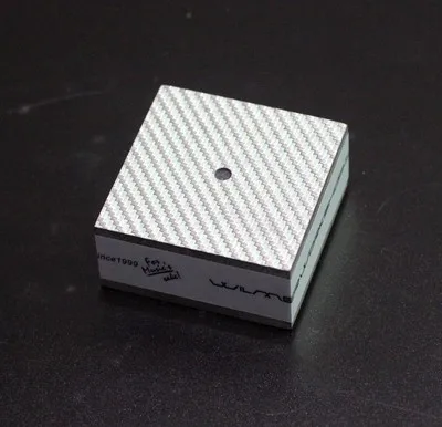 

Positioning Rubik's Cube Rear Speaker Machine Tuning HIFI Shock Absorber Foot Pad