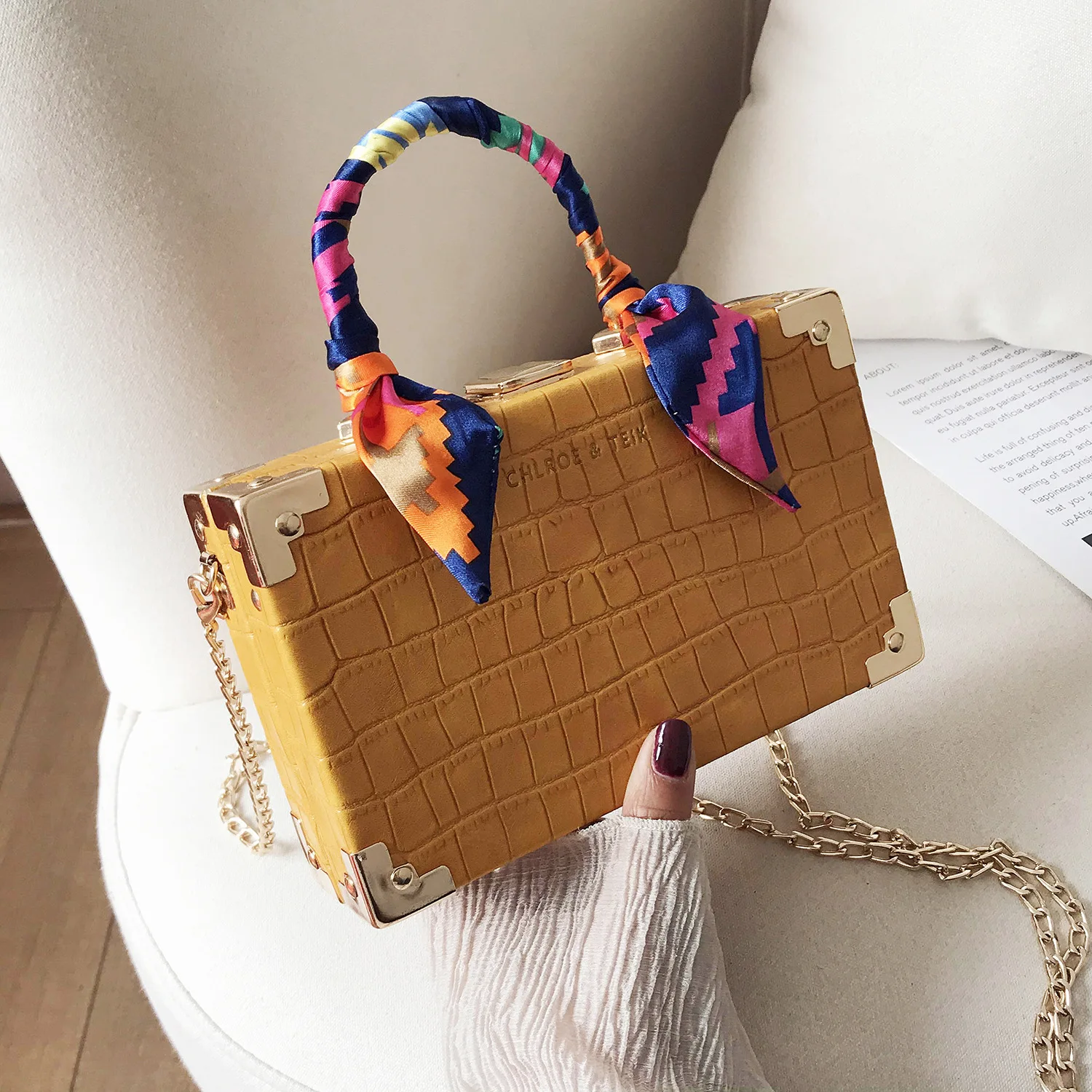 

2021 new advanced sense of foreign style small square bag slung over women fashion all-match texture shoulder bag handbag