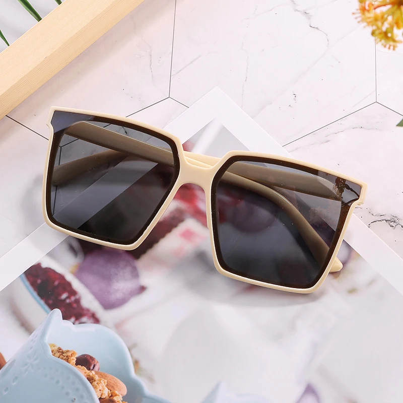 

Square Oversized Sunglasses Women Fashion Sun Glasses Vintage Black Eyeglasses Men Shades Outdoor Sport Travel Women's Glasses