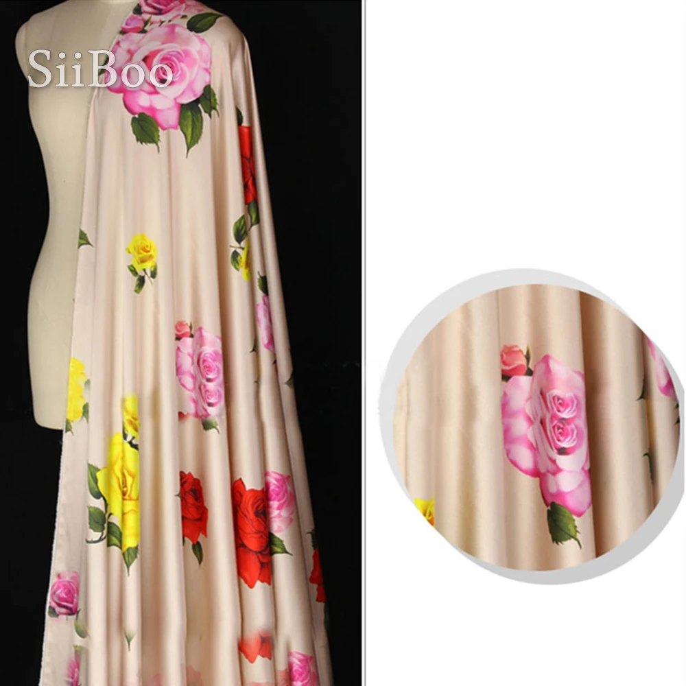 Роскошная шелковая одежда с цветочным принтом синего и желтого цвета из