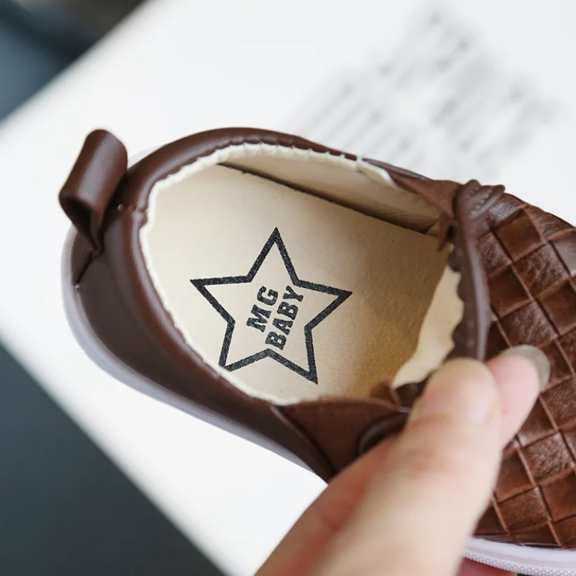 Мокасины детские кожаные легкие туфли на плоской подошве лоферы обувь для