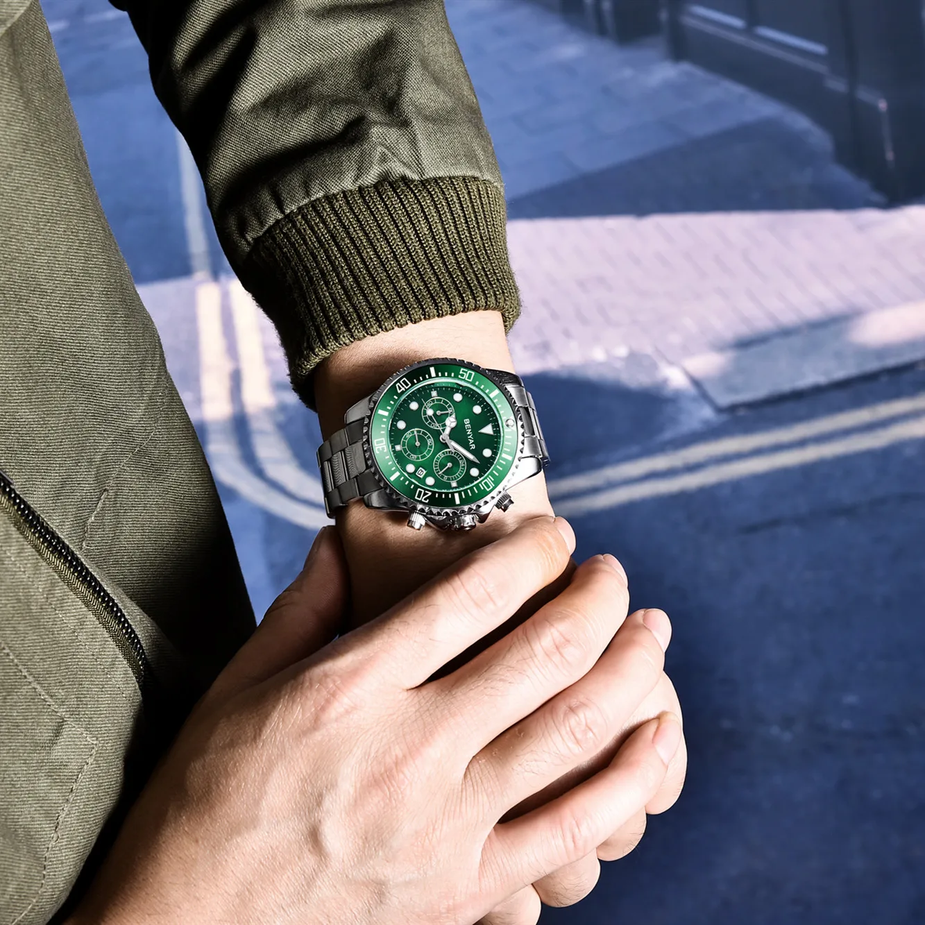 Часы-хронограф мужские из сплава водонепроницаемые до 30 м |