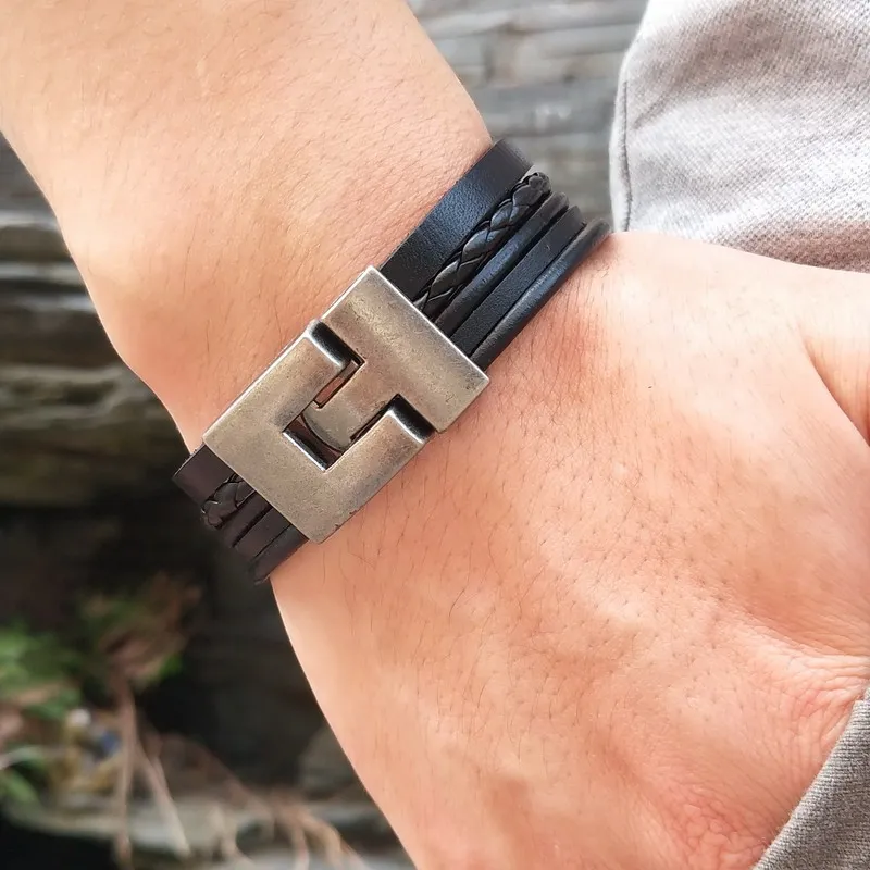 Многослойный кожаный браслет с шармами двойной череп геометрические бусины