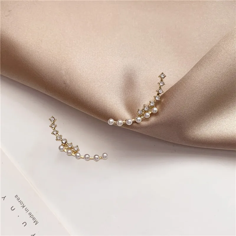 

Fully Imitation Pearls Shiny Earrings for Women Rhinestone Simple Stud Earrings