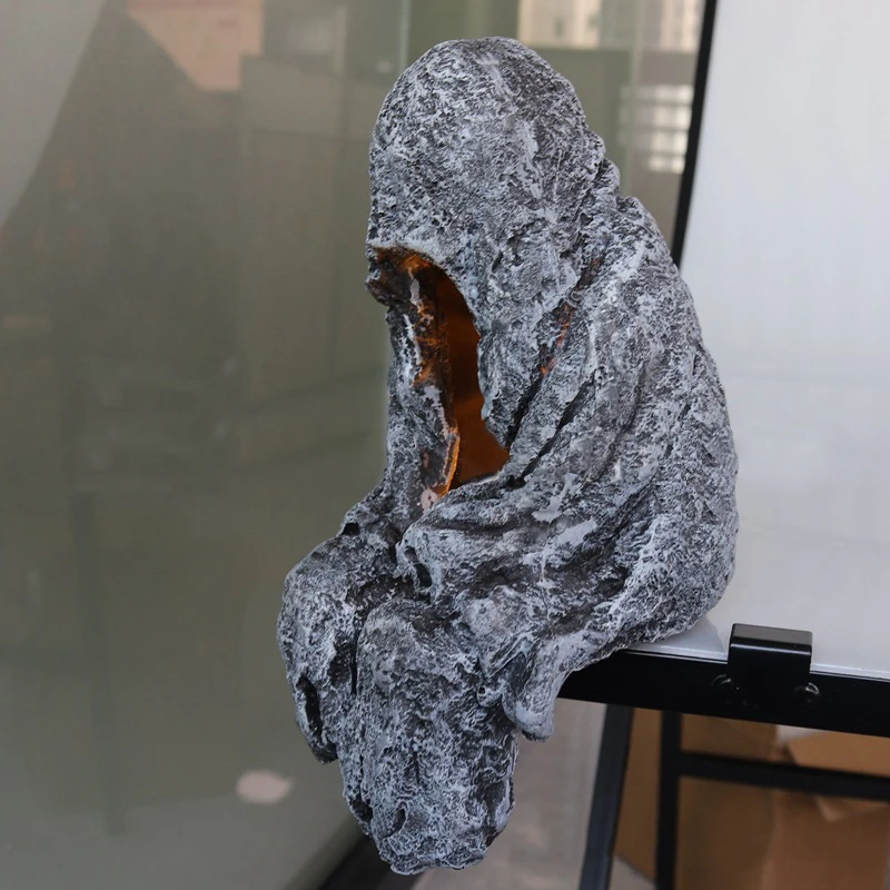 Светодиодная лампа статуя ведьмы Гуль садовый светильник таинственный сидячий