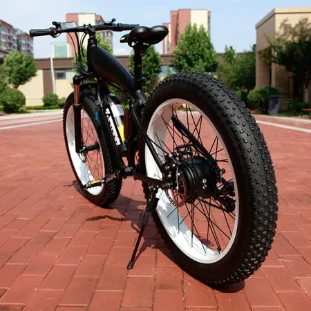 26 дюймовый электрический велосипед с толстыми шинами для