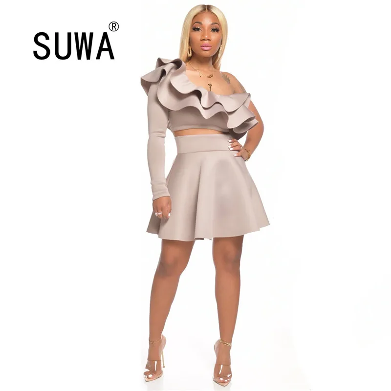 Женский комплект из двух предметов туника с длинным рукавом и оборками + мини