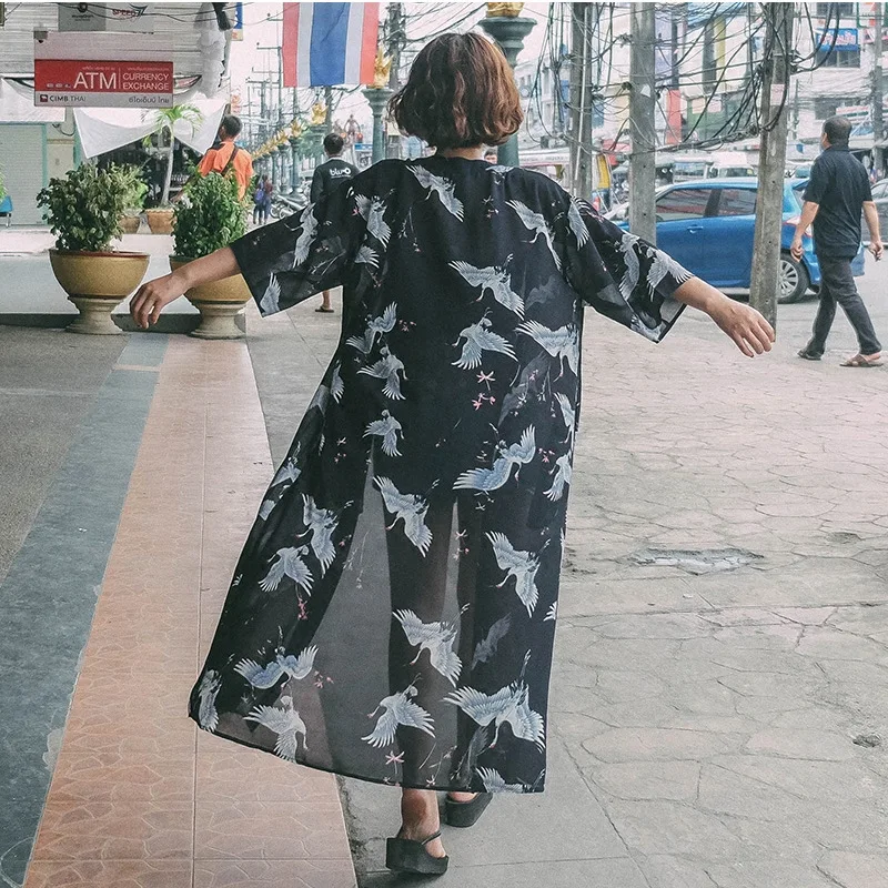 2020 summer Women's Japanese Chiffon cardigan women's literature and art crane print anti-sunshine shirt
2020 summer Women's Japanese Chiffon cardigan women's literature and art crane print anti-sunshine shirt