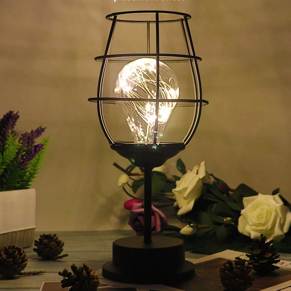 Wine Glass Креативная железная полая Ретро Настольная лампа светодиодный медный провод лампа стеклянная бутылка для вина Искусство настольная лампа прикроватная ночник украшение дома - Цвет абажура: Wine Glass