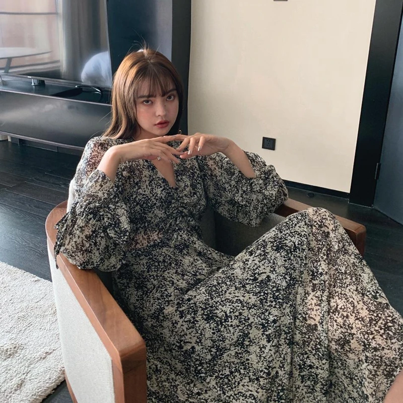 

V-Neck Floral Dress Women Vintage 2021 Spring Autumn New Fashion Long Sleeve High Waist A-Line Dress Streetwear