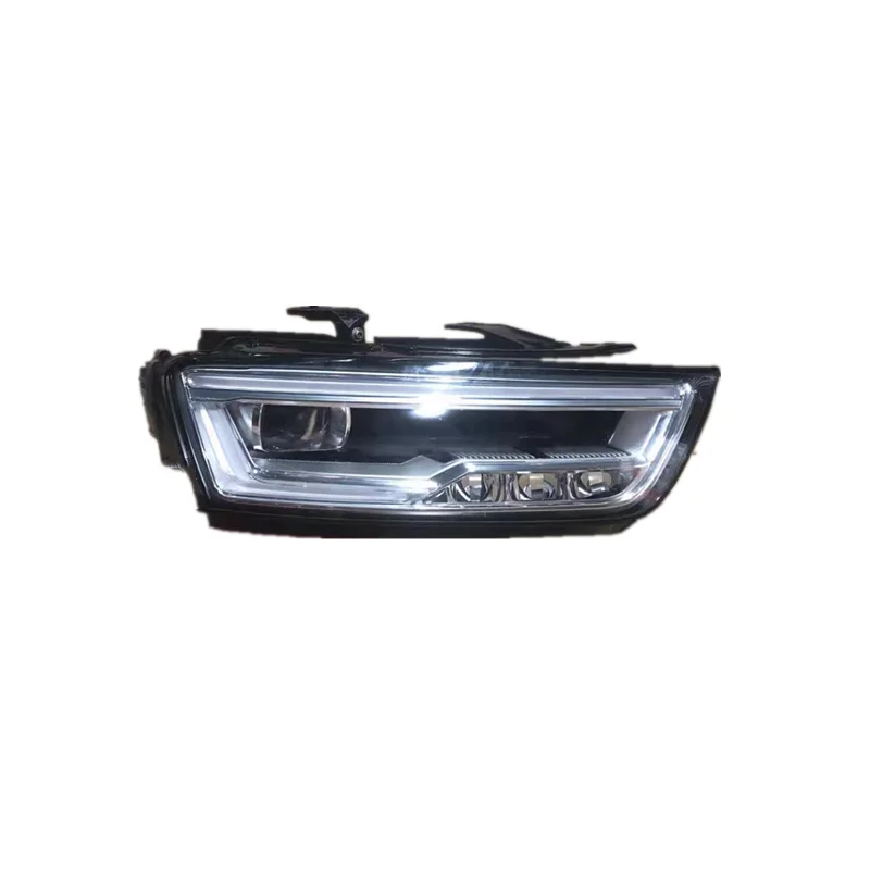 

Передняя фара в сборе для Audi Q3 8U0941773A 8U0941774A