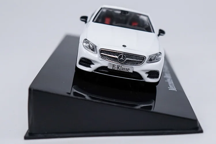 1:43 E300 E-KASE Coupe модель сплава автомобиля статические высокой моделирования металлические модельные автомобили с оригинальной коробкой