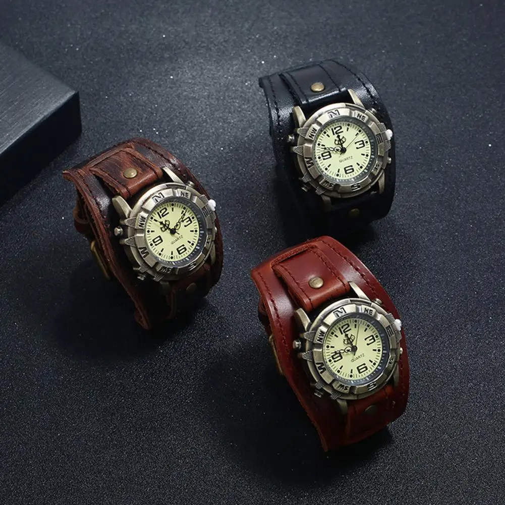 Часы мужские кварцевые в винтажном стиле с широким ремешком из натуральной кожи |