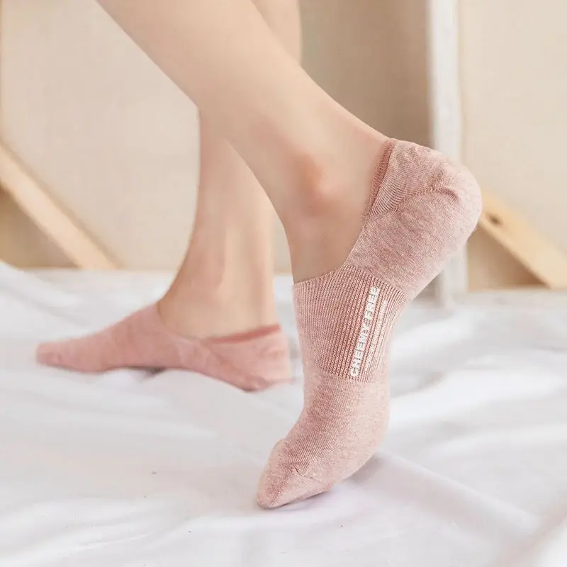 

5 paar Mode Neue Sommer Frauen Socken Cartoon Baumwolle frauen Ankle Sigkeit Farbe Dame Kurze Socken Hausschuhe Frauen