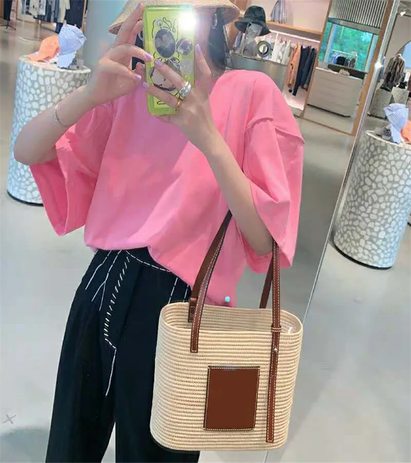 

Wanghong same style Straw bag knitted bag beach resort bag women 2020 summer new.