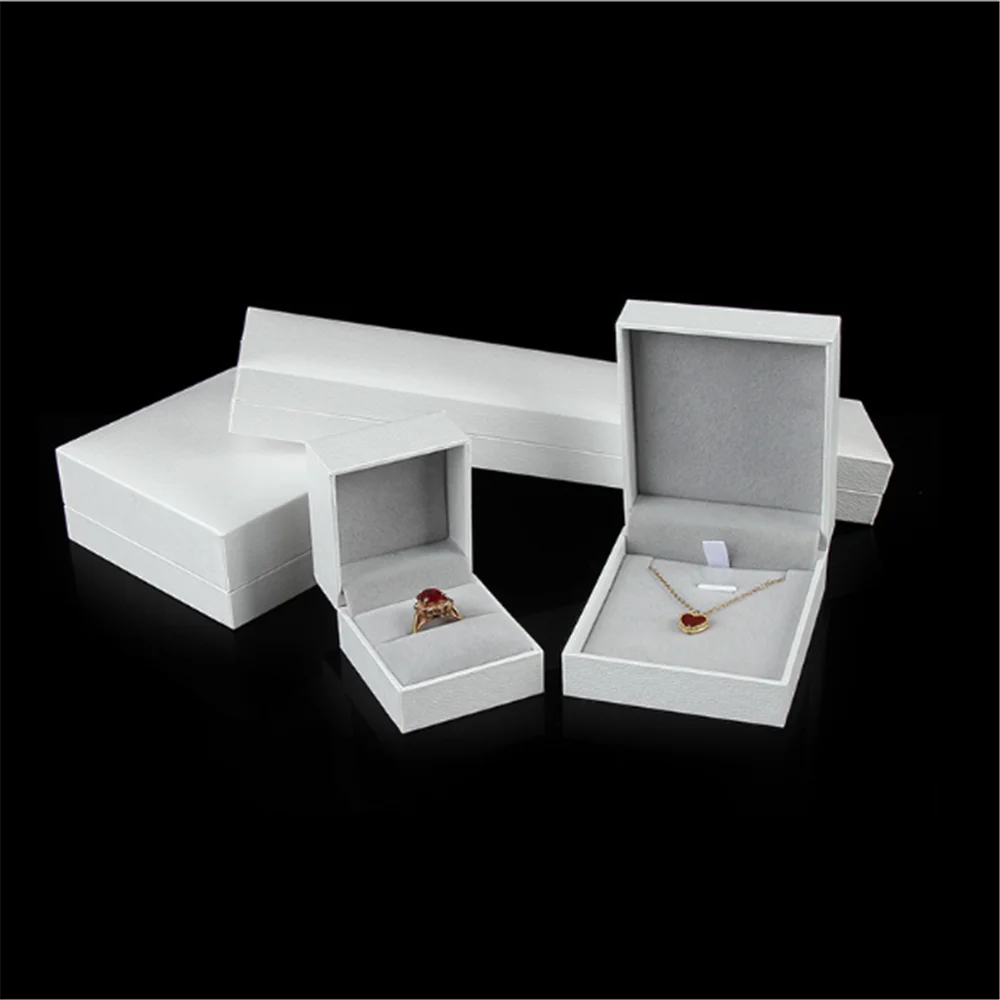 

Plain Black Leather Paper Right Angle Filling Jewelry Box Case Ring Pendant Necklace Series Jewelry Ornaments Gift Packaging Box